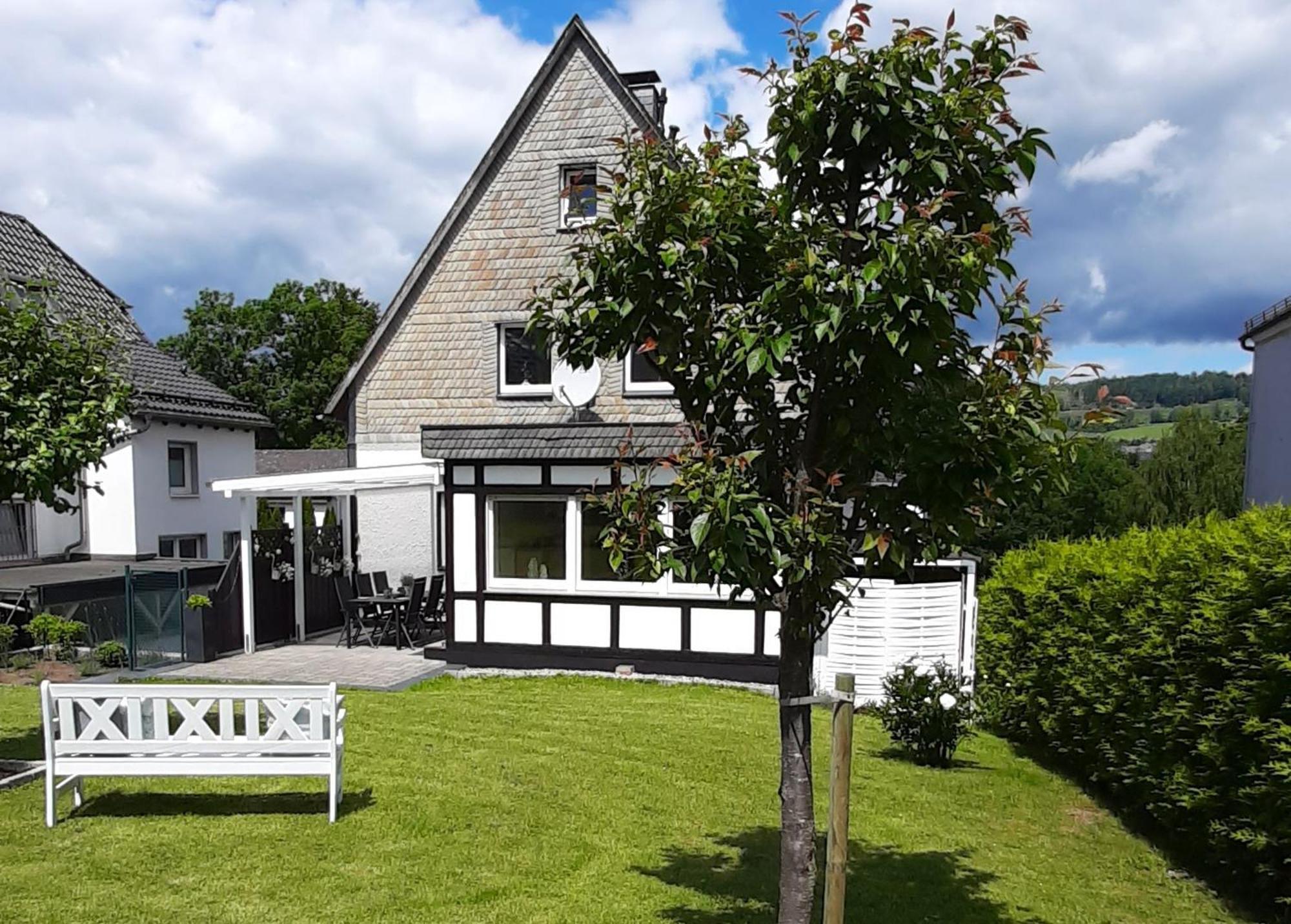 Landhaus Augenblicke In Olsberg - Modernes Ferienhaus Mit Garten Exterior foto